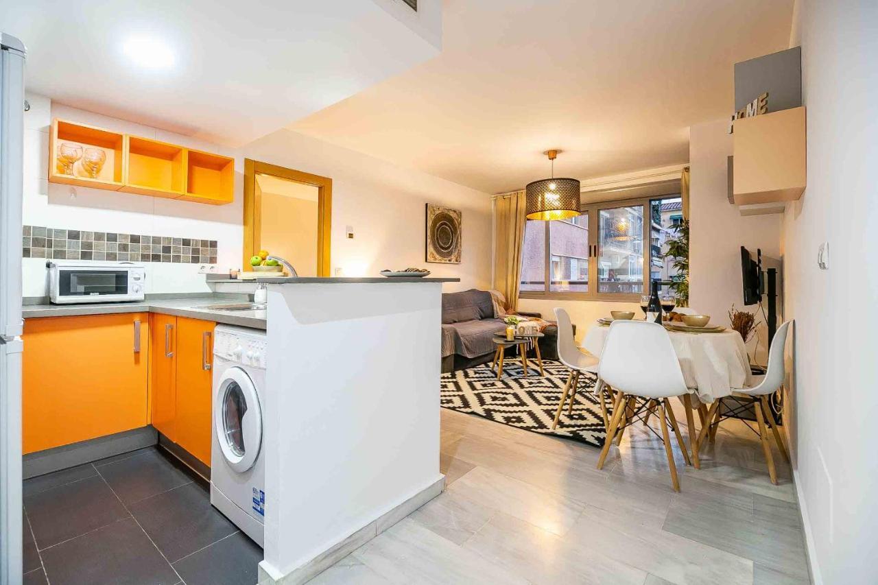Carlos Haya Beautiful Apartment With Parking مالقة المظهر الخارجي الصورة